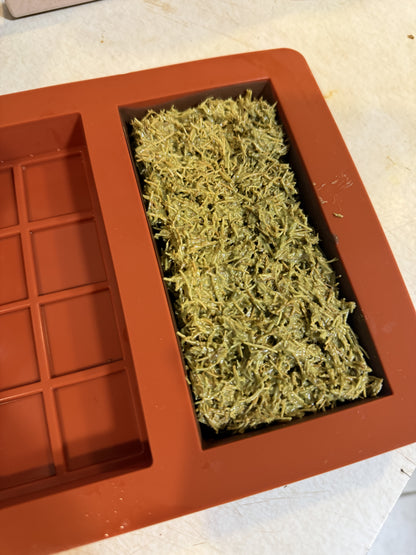 Chocolate Bar Pistachio Knafeh