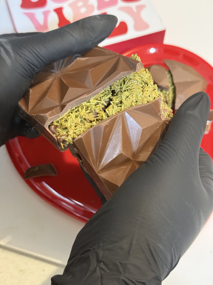 Chocolate Bar Pistachio Knafeh